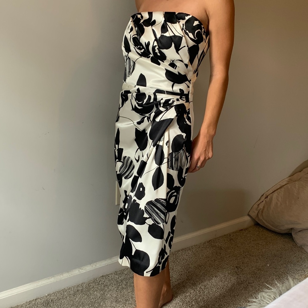 White House Black Market strapless cocktail dress size 2